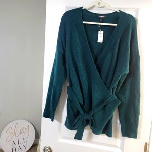Gorgeous Emerald Green Express Sweater